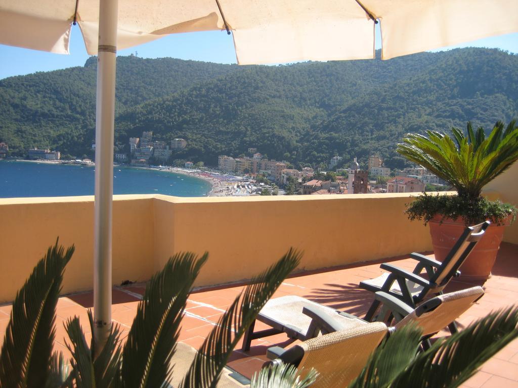 Palazzo Vescovile Hotel Noli Kamer foto