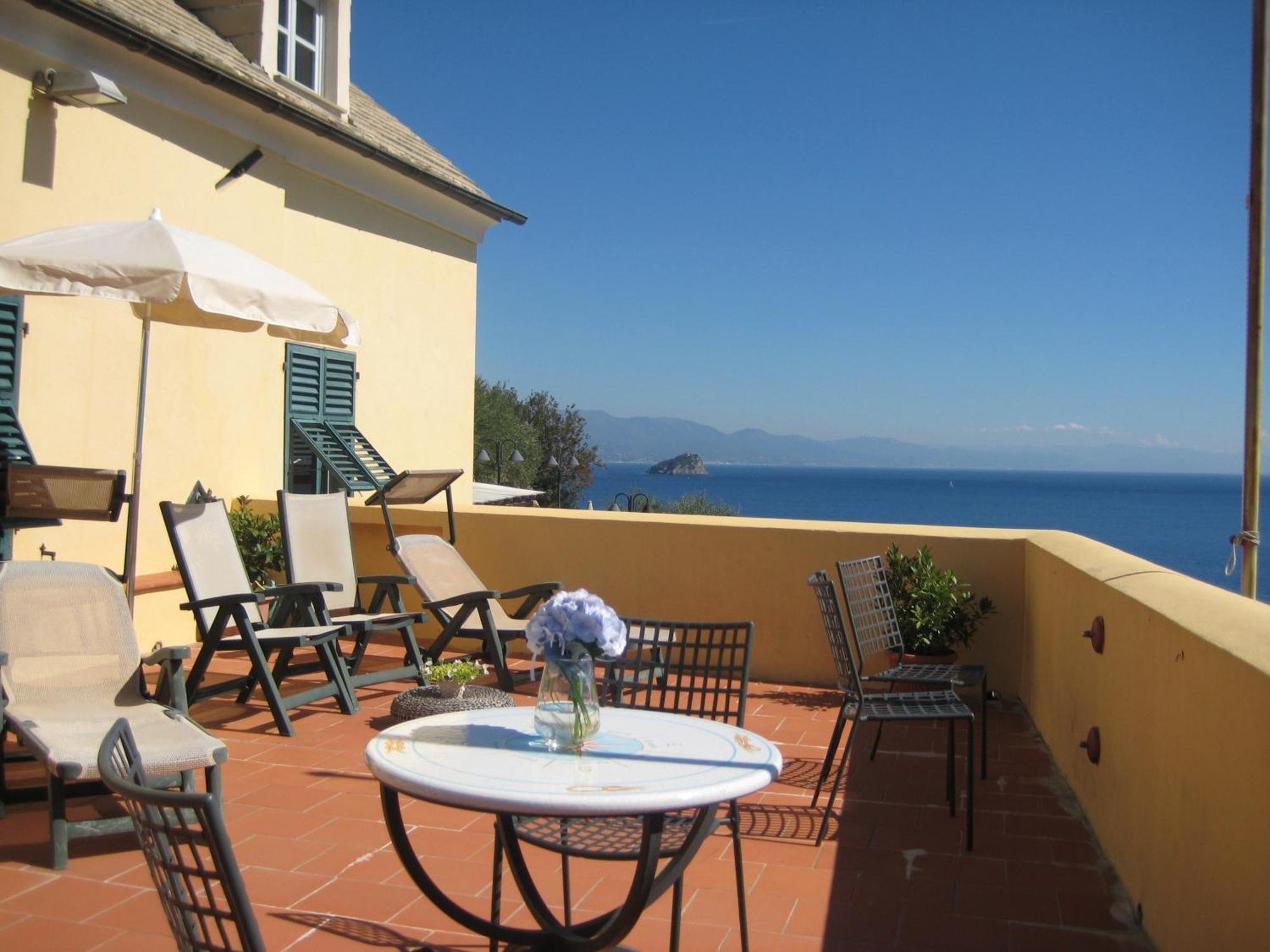 Palazzo Vescovile Hotel Noli Buitenkant foto