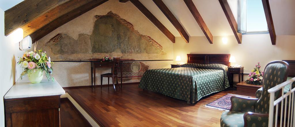 Palazzo Vescovile Hotel Noli Kamer foto