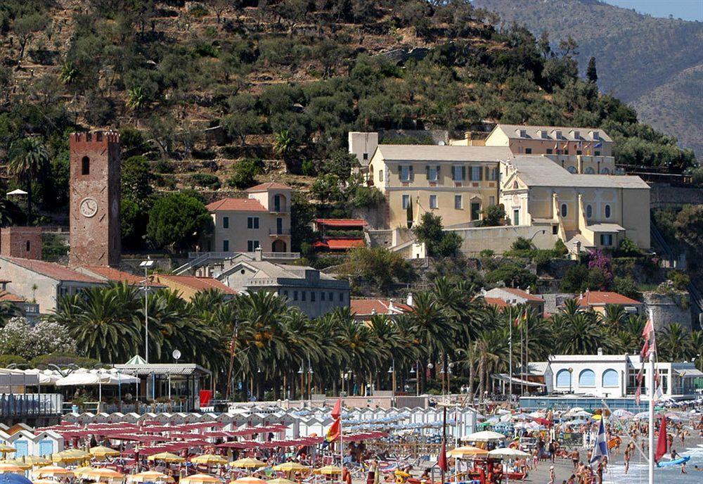 Palazzo Vescovile Hotel Noli Buitenkant foto
