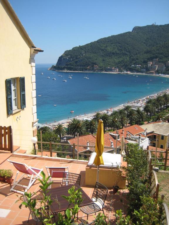 Palazzo Vescovile Hotel Noli Buitenkant foto