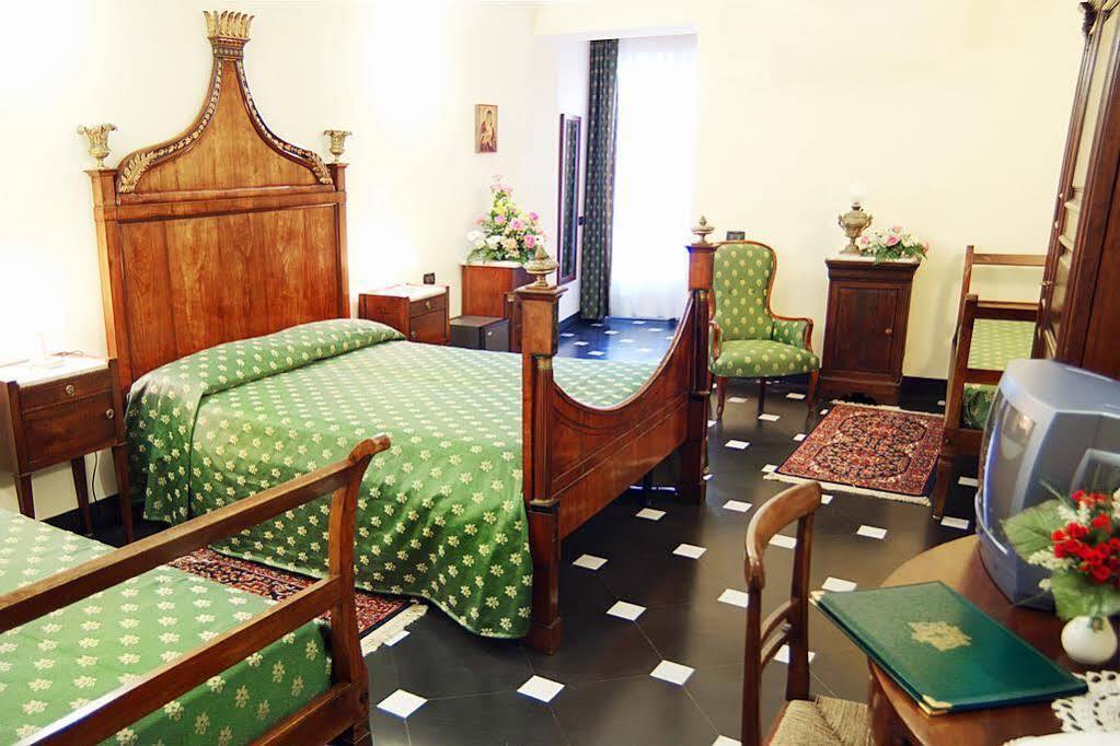 Palazzo Vescovile Hotel Noli Buitenkant foto